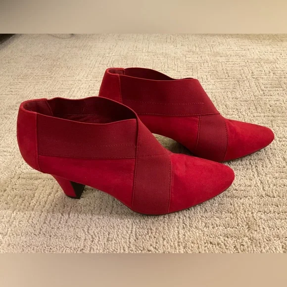 ❤️⚡️SoftMoc Red Faux Suede Slip-On Shoe Boots Heeled Ankle Style Sz 9M EUC - Picture 3 of 9